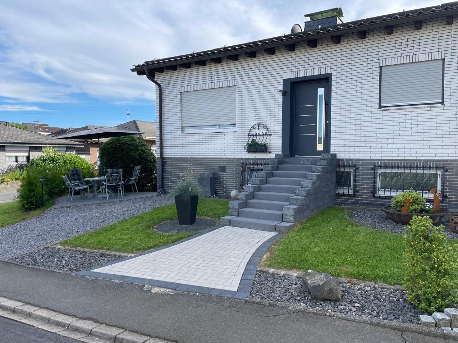 Ferienwohnung Steinstrass Naehe Nuerburgring Kelberg Exterior photo